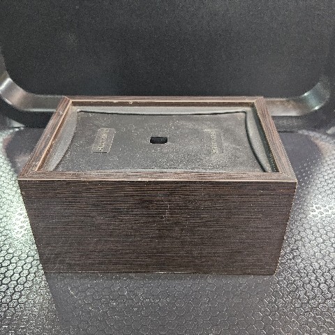 AHŞAP PEÇETELİK YATIK VENGE